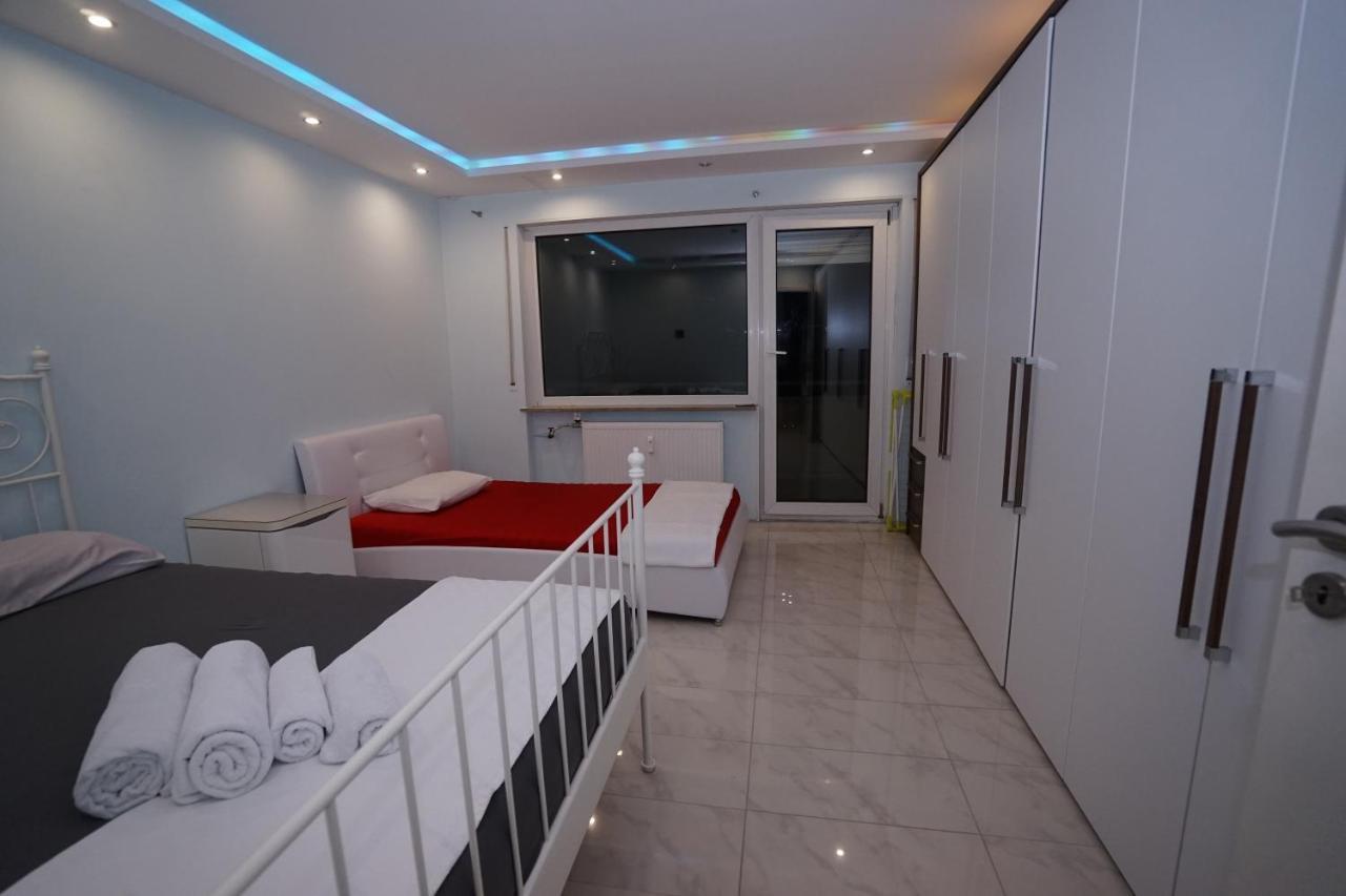 Blau Wohnung Karlsruhe Exteriör bild
